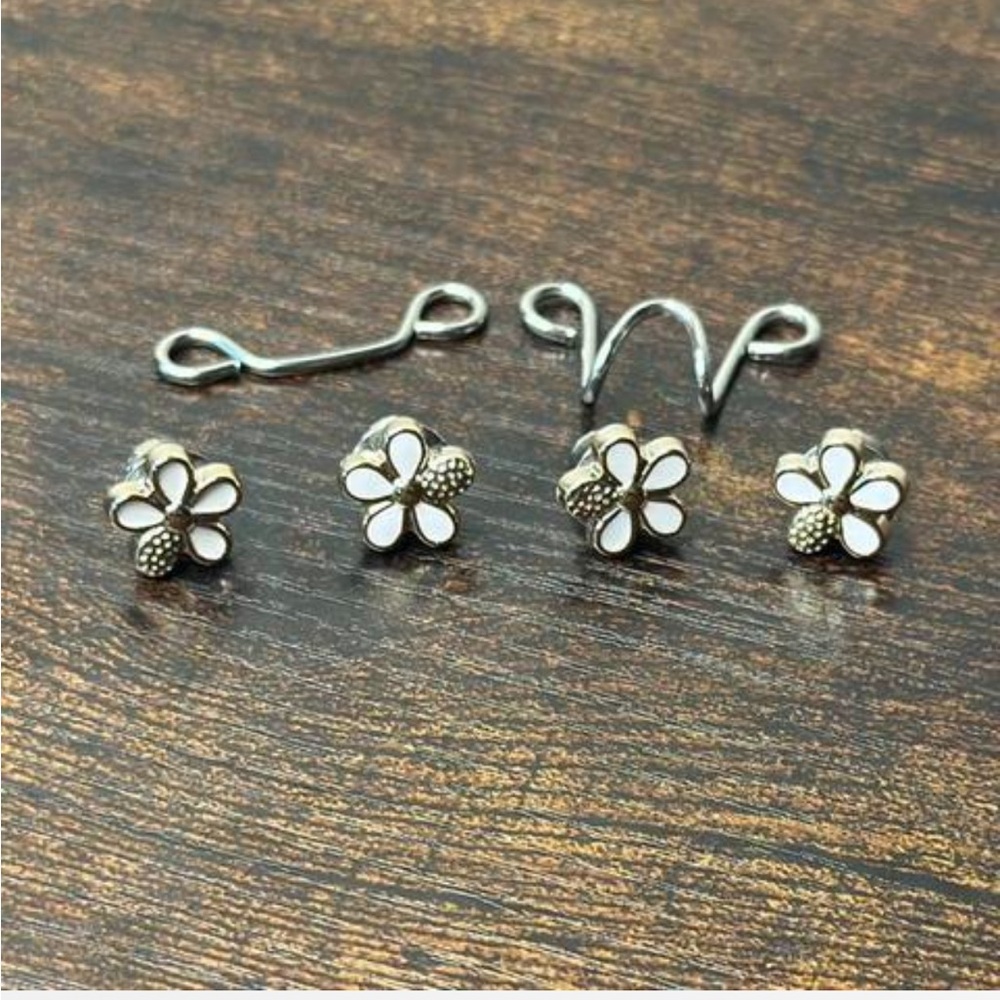 Floral Silver and White Clips for Jeans